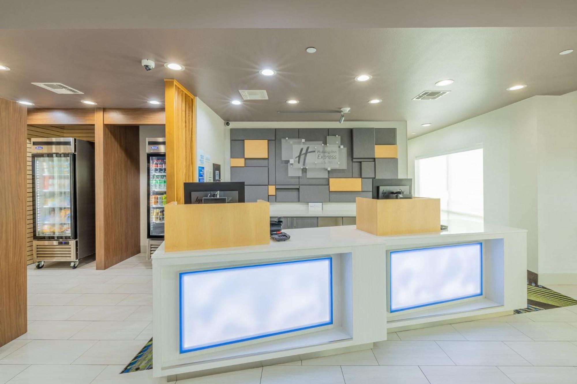 Holiday Inn Express & Suites - Lindale By Ihg Esterno foto