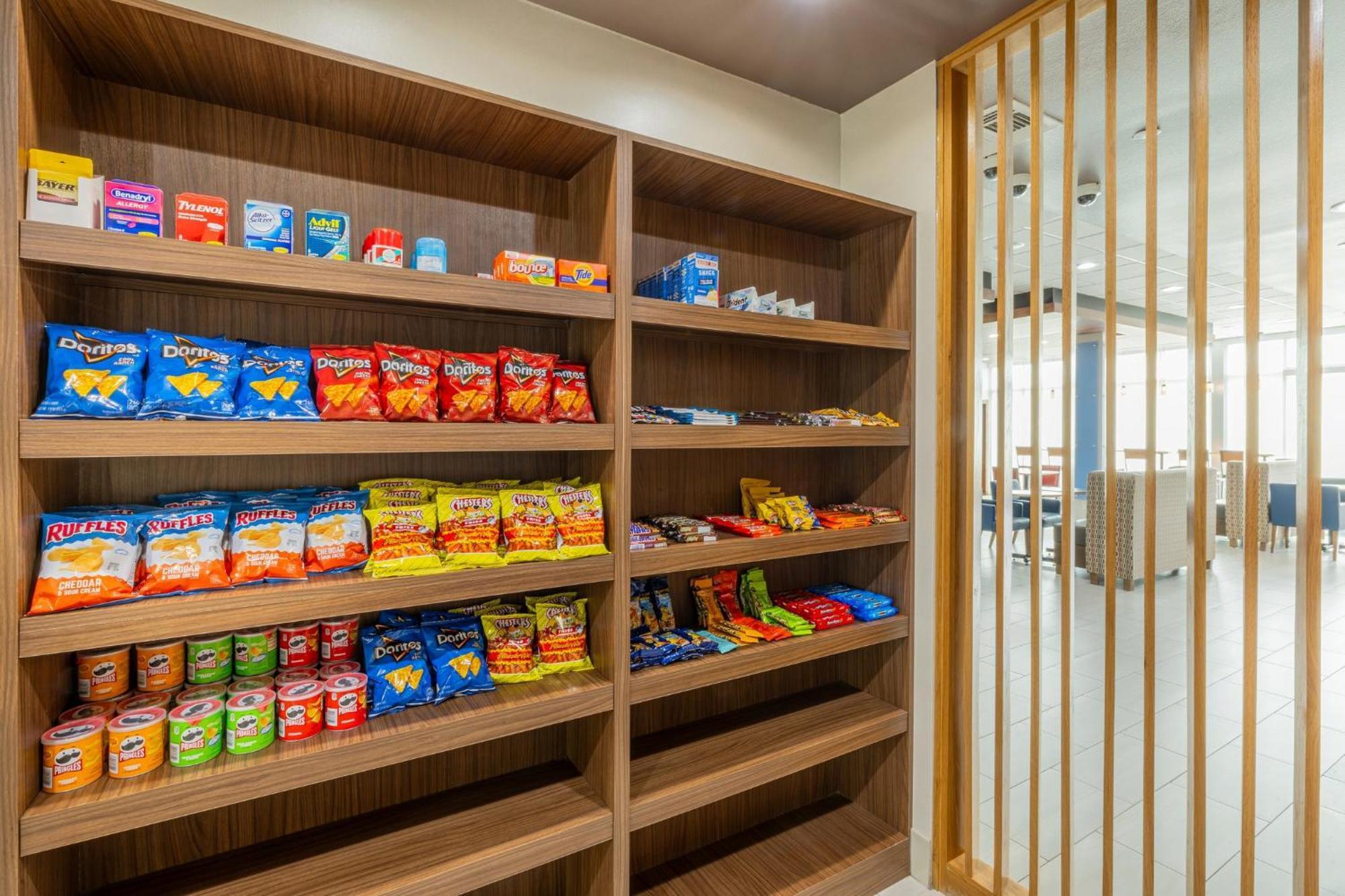 Holiday Inn Express & Suites - Lindale By Ihg Esterno foto