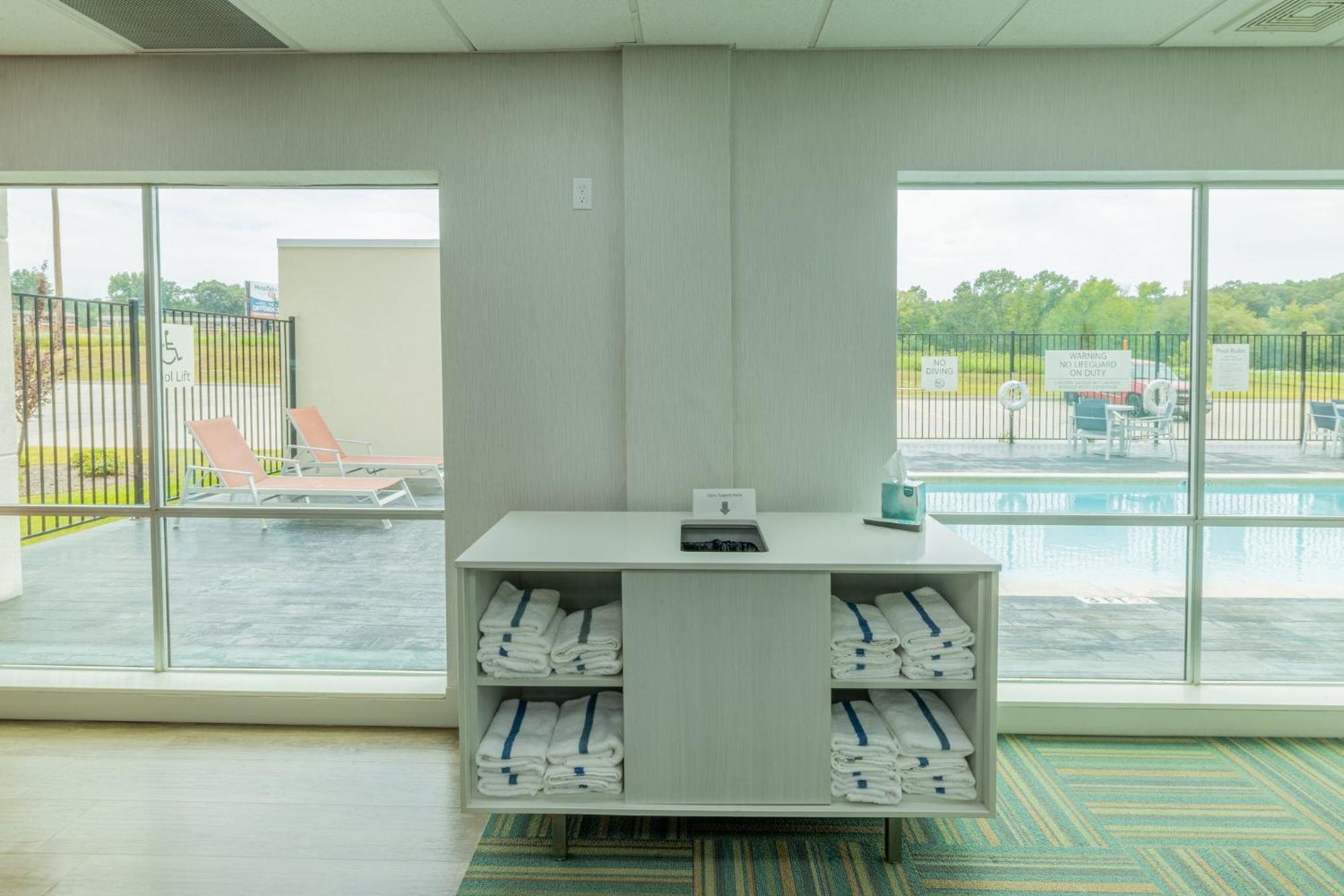 Holiday Inn Express & Suites - Lindale By Ihg Esterno foto