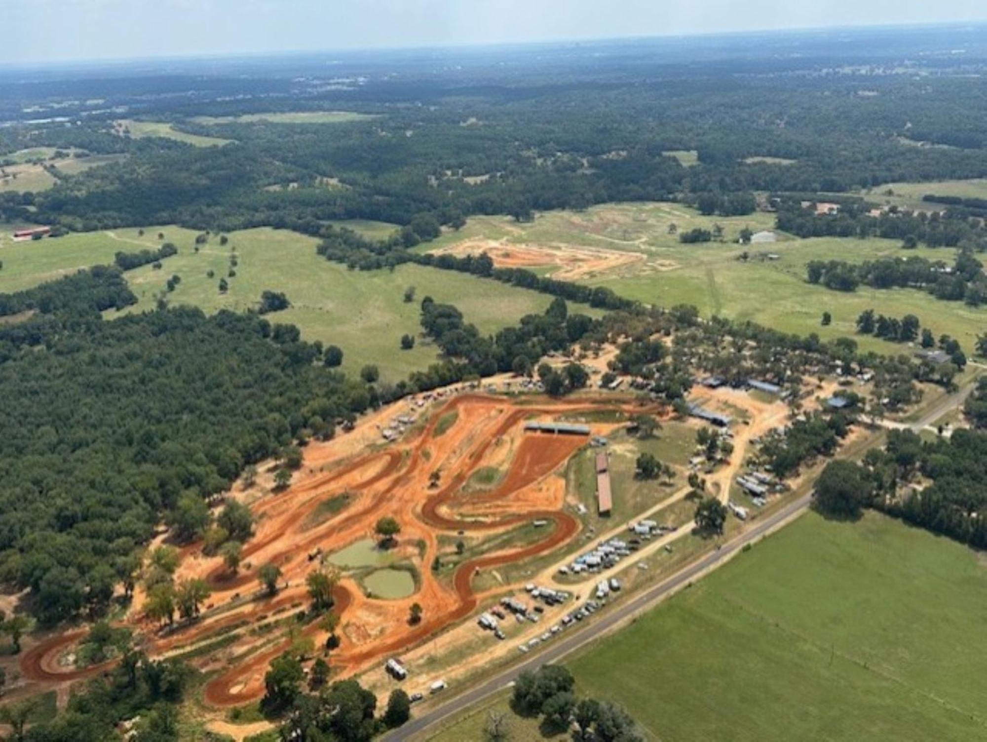 Holiday Inn Express & Suites - Lindale By Ihg Esterno foto